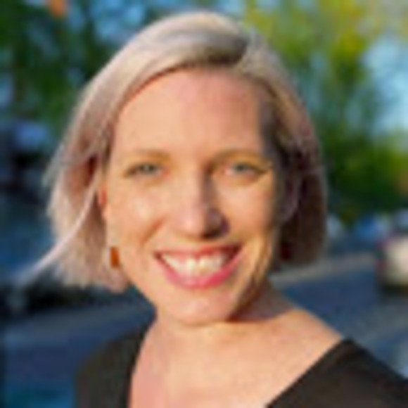 Meet your Posher, Sara - Picture 1 of 1